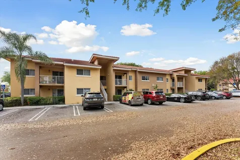 6881 NW 173rd Drive Hialeah FL 33015