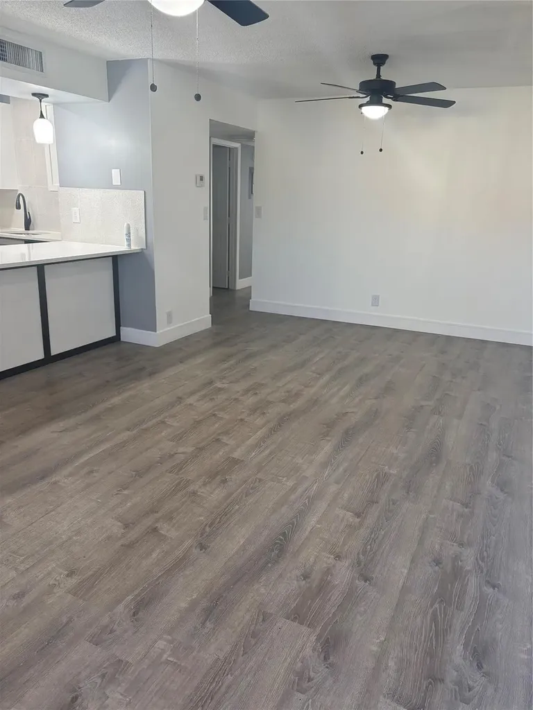 5492 Courtyard Drive Margate FL 33063