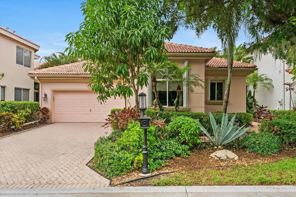 7081 Mallorca Crescent Boca Raton FL 33433