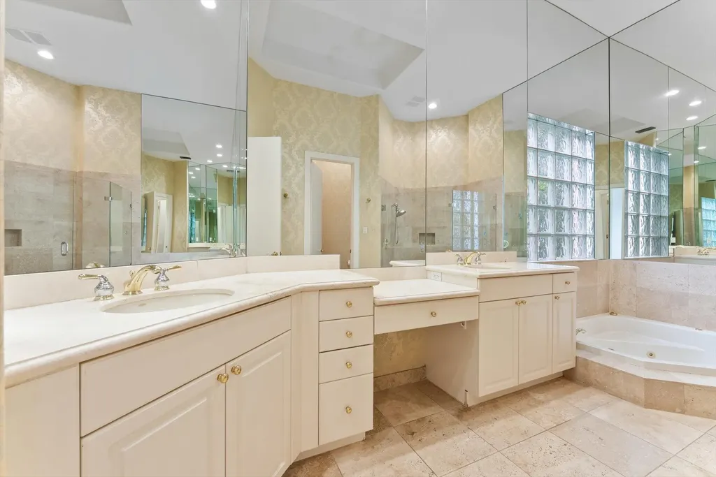 7081 Mallorca Crescent Boca Raton FL 33433
