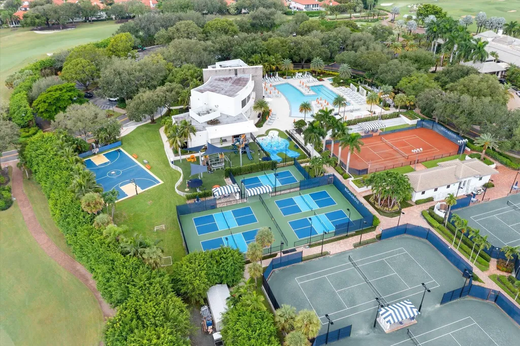 7081 Mallorca Crescent Boca Raton FL 33433