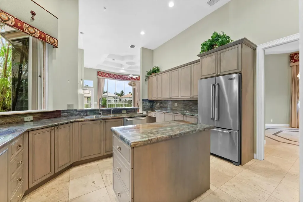 7081 Mallorca Crescent Boca Raton FL 33433