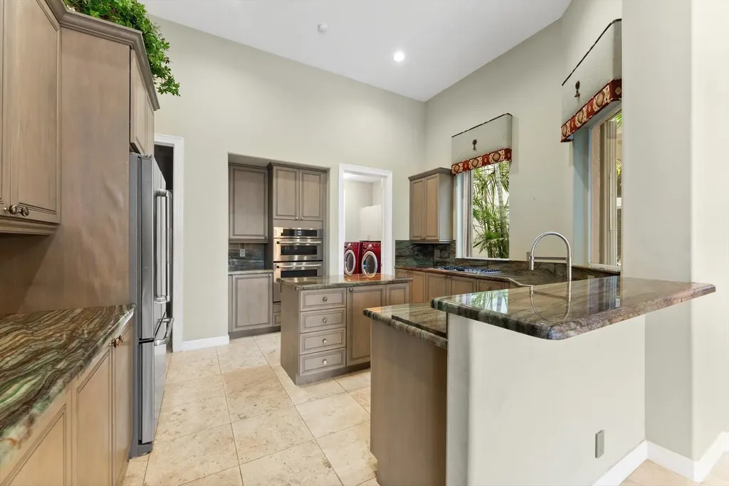 7081 Mallorca Crescent Boca Raton FL 33433