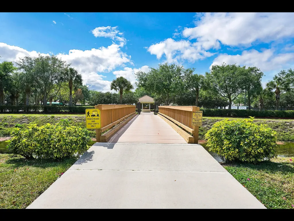5149 Toscana Trail Boynton Beach FL 33437