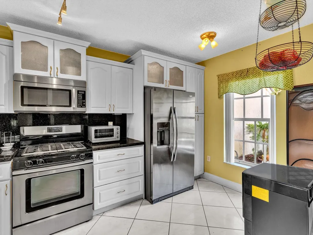 8991 NW 53rd Street Sunrise FL 33351