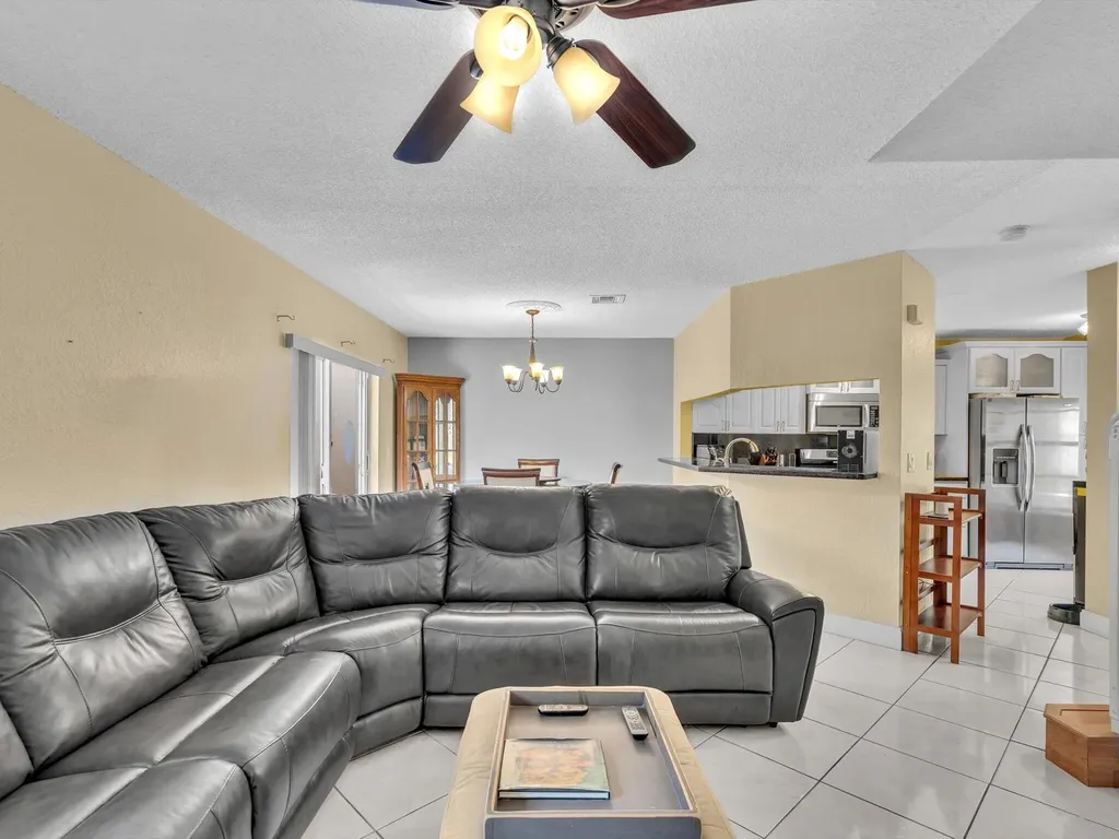 8991 NW 53rd Street Sunrise FL 33351