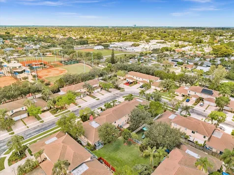 8991 NW 53rd Street Sunrise FL 33351