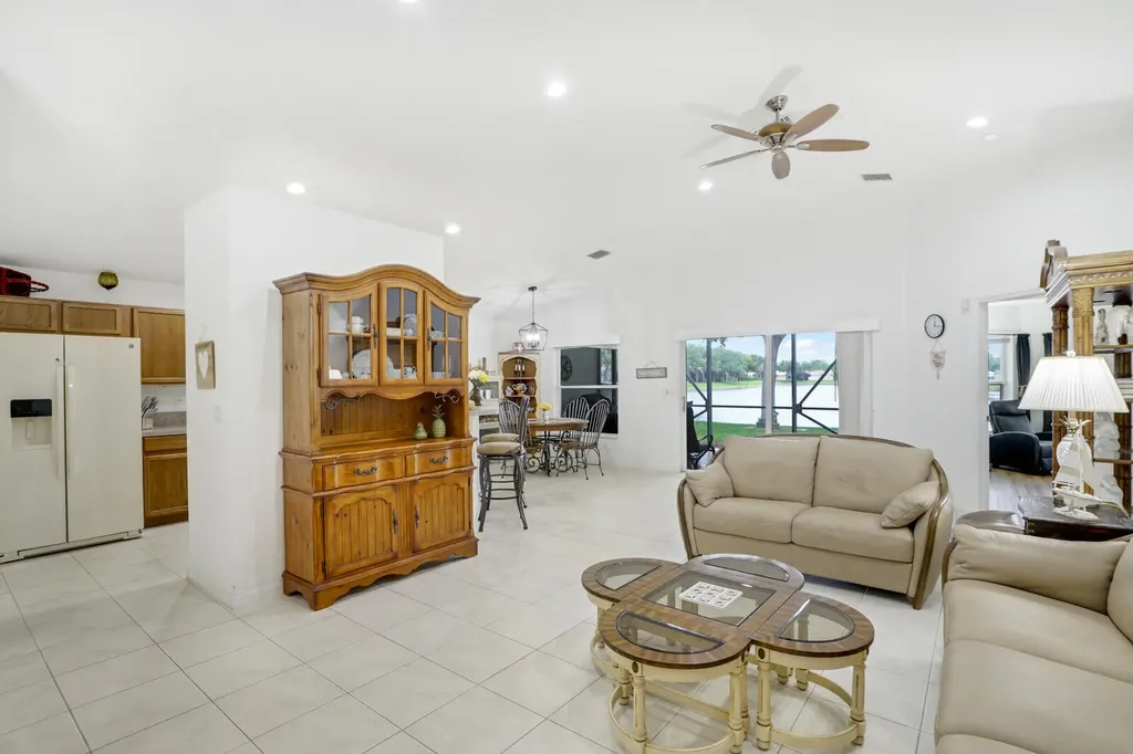 5335 Vernio Lane Boynton Beach FL 33437