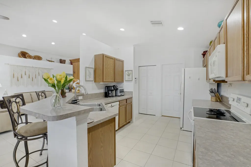 5335 Vernio Lane Boynton Beach FL 33437