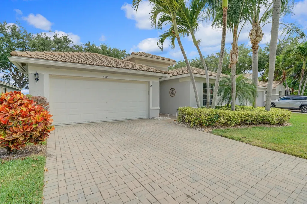 5335 Vernio Lane Boynton Beach FL 33437