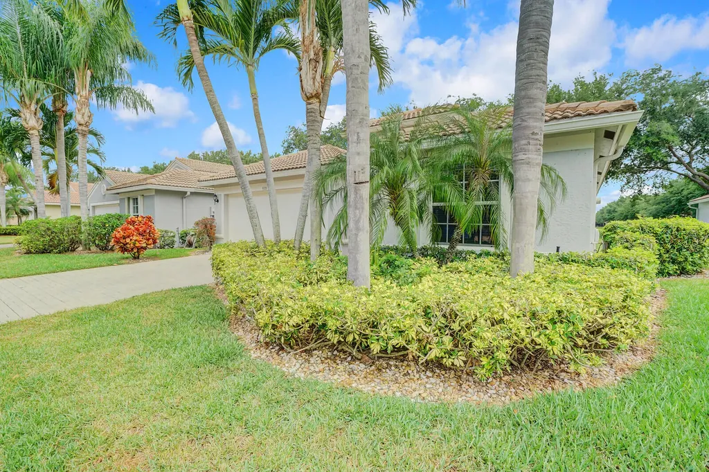 5335 Vernio Lane Boynton Beach FL 33437