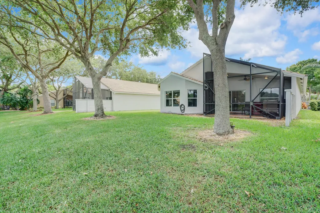 5335 Vernio Lane Boynton Beach FL 33437