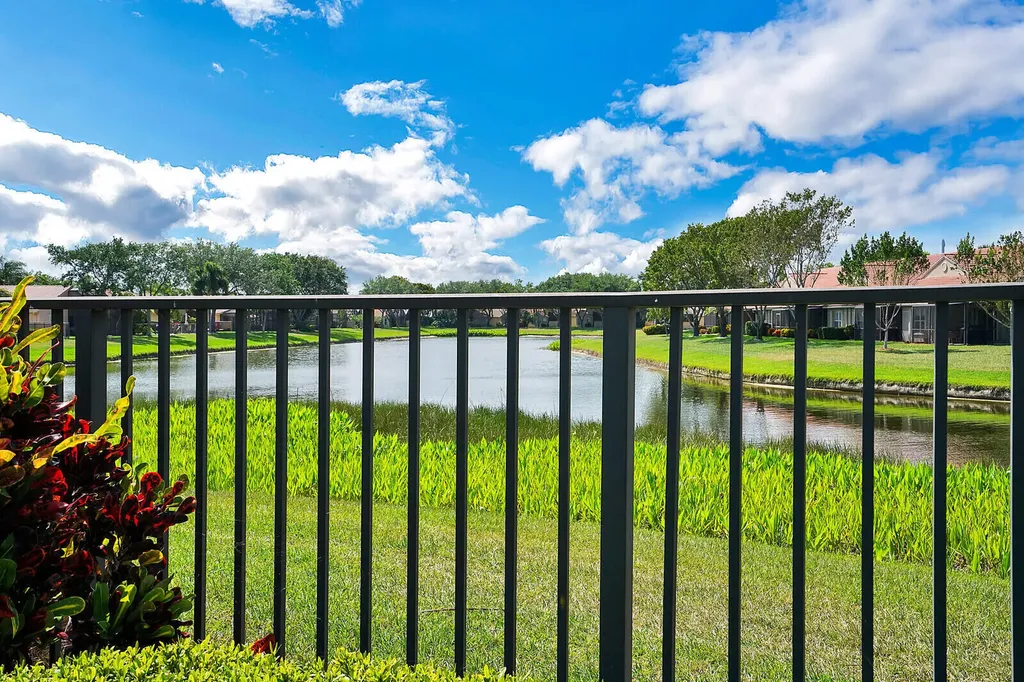 5335 Vernio Lane Boynton Beach FL 33437