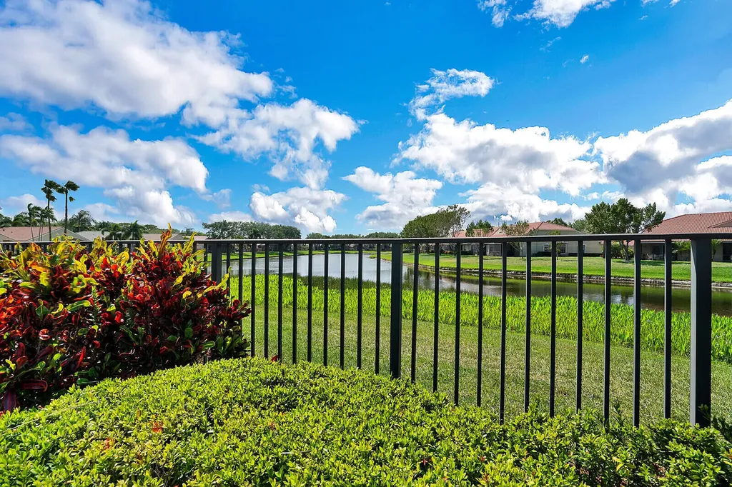 5335 Vernio Lane Boynton Beach FL 33437