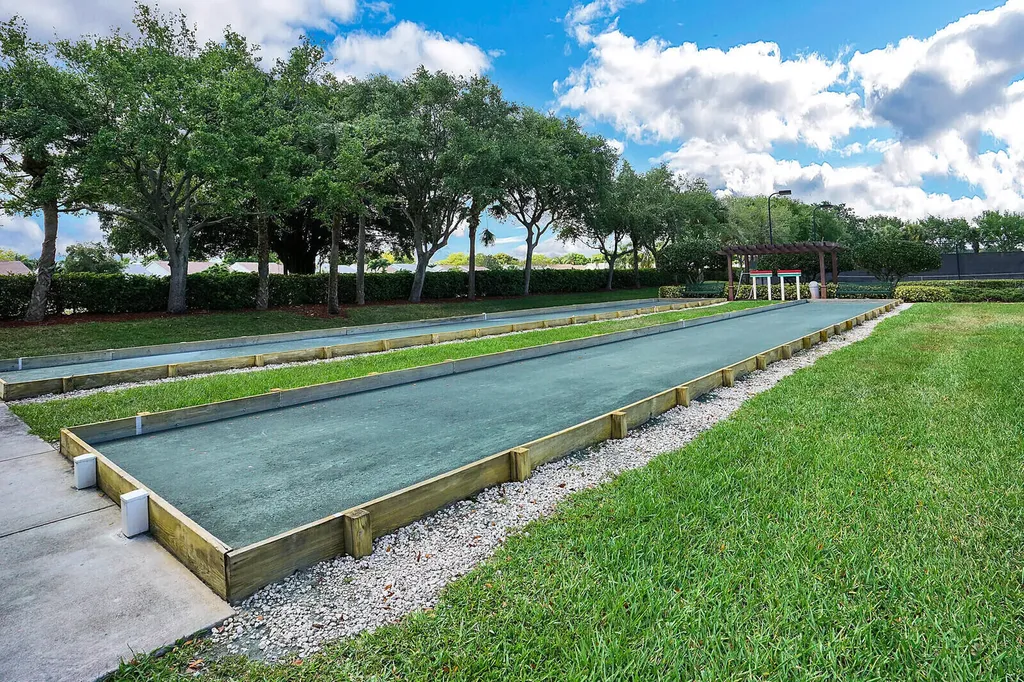 5335 Vernio Lane Boynton Beach FL 33437