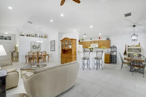 5335 Vernio Lane Boynton Beach FL 33437