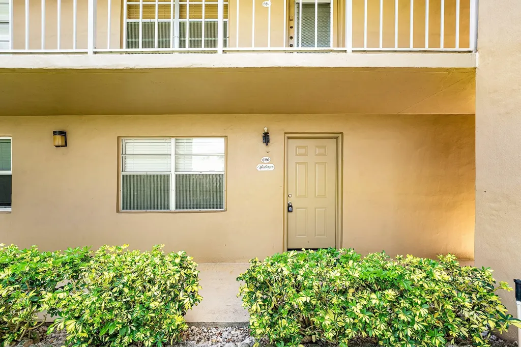 790 Burgundy Q Delray Beach FL 33484