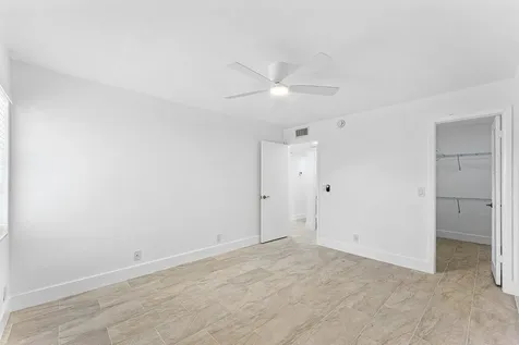 790 Burgundy Q Delray Beach FL 33484