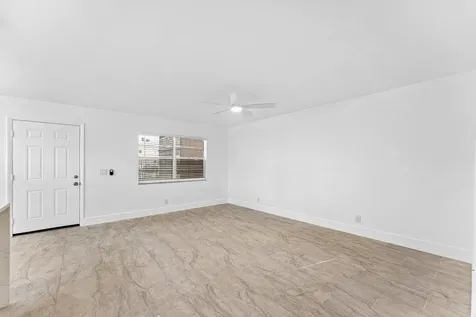 790 Burgundy Q Delray Beach FL 33484
