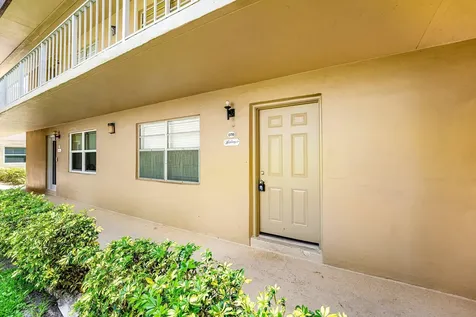 790 Burgundy Q Delray Beach FL 33484