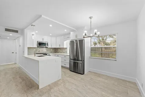 790 Burgundy Q Delray Beach FL 33484