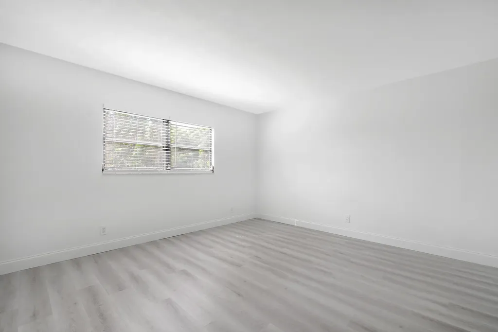 2208 S Cypress Bend Drive Pompano Beach FL 33069
