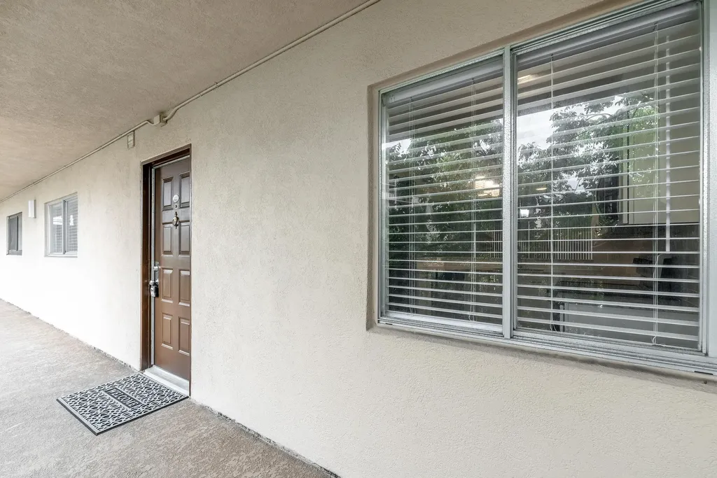 2208 S Cypress Bend Drive Pompano Beach FL 33069