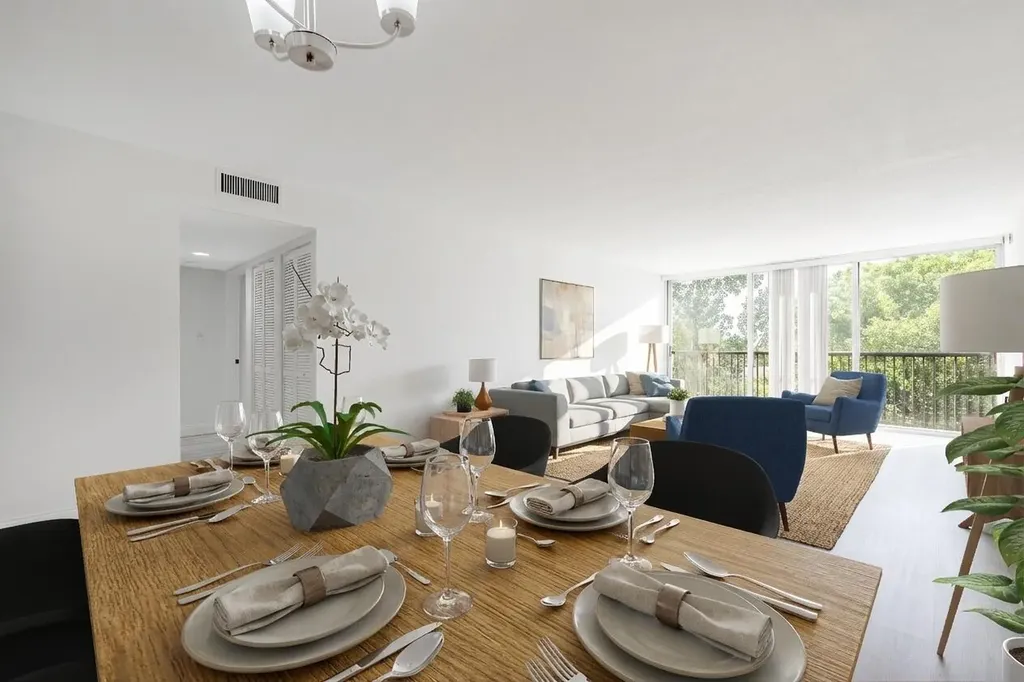 2208 S Cypress Bend Drive Pompano Beach FL 33069