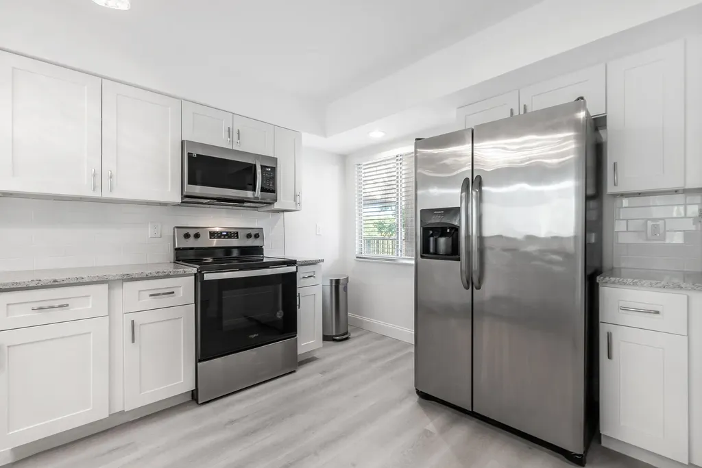 2208 S Cypress Bend Drive Pompano Beach FL 33069