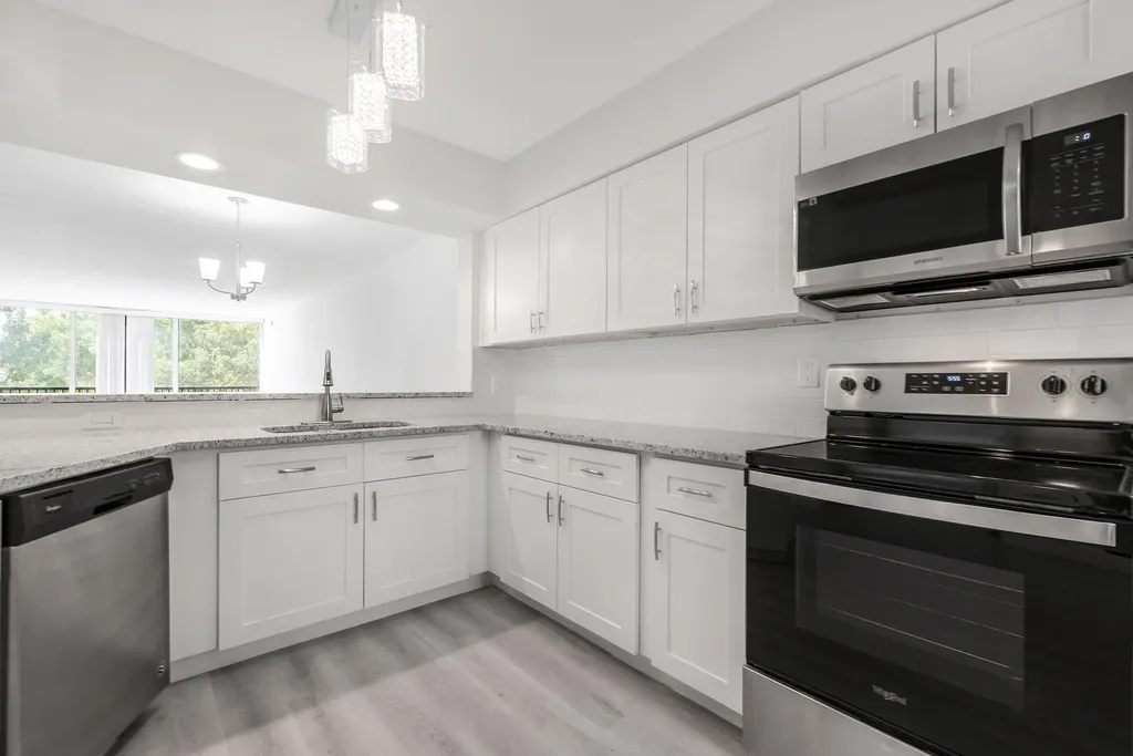2208 S Cypress Bend Drive Pompano Beach FL 33069