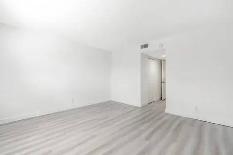 2208 S Cypress Bend Drive Pompano Beach FL 33069
