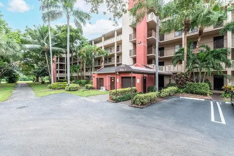 2208 S Cypress Bend Drive Pompano Beach FL 33069