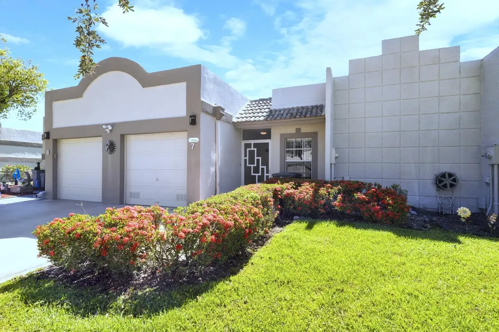 18800 Haywood Terrace Boca Raton FL 33496