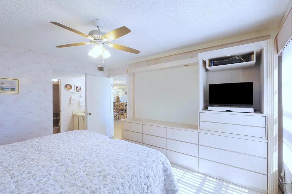 18800 Haywood Terrace Boca Raton FL 33496