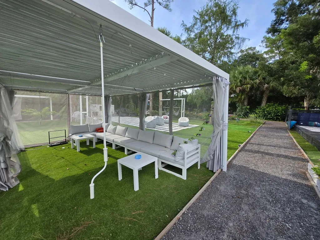 377 Squire Drive Wellington FL 33414