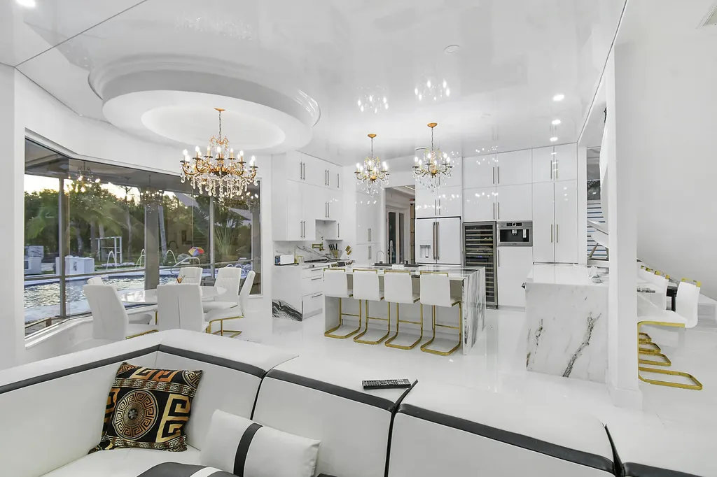 377 Squire Drive Wellington FL 33414