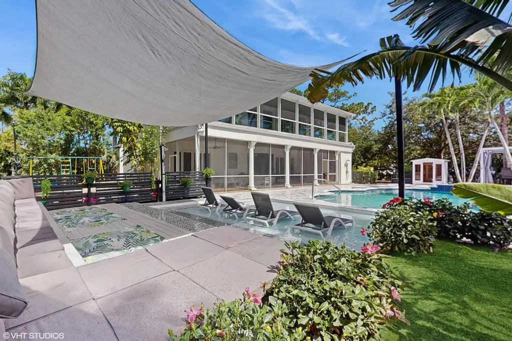 377 Squire Drive Wellington FL 33414