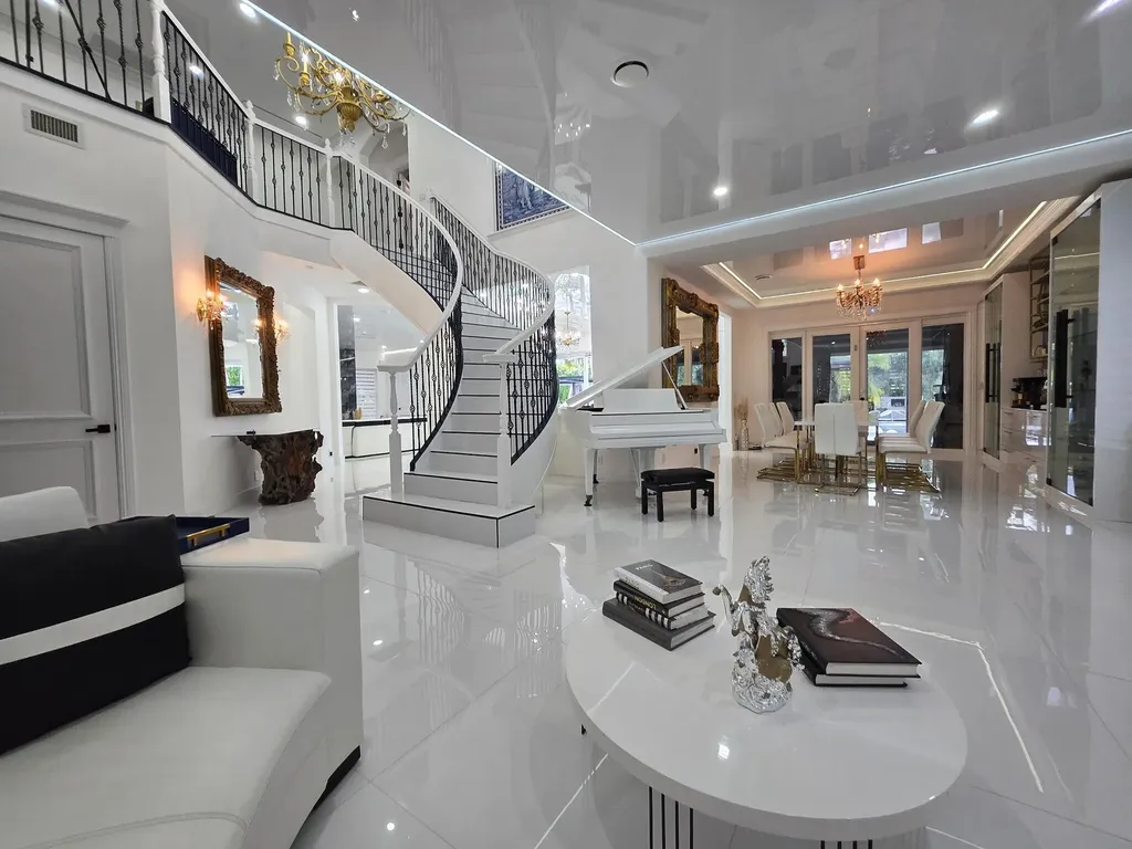 377 Squire Drive Wellington FL 33414