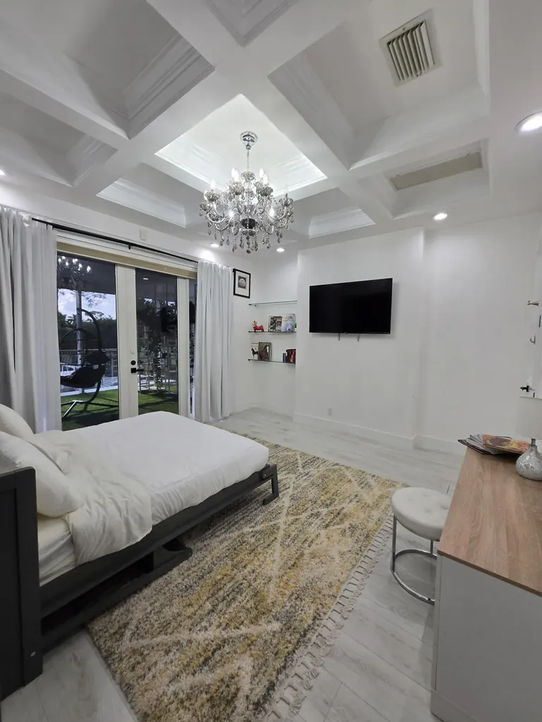 377 Squire Drive Wellington FL 33414