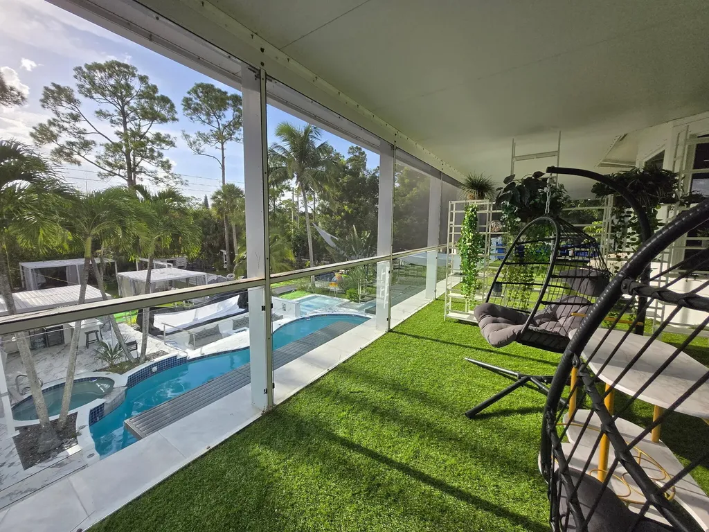 377 Squire Drive Wellington FL 33414