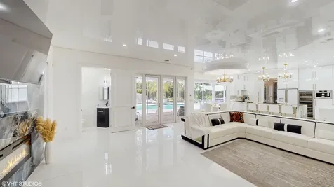377 Squire Drive Wellington FL 33414