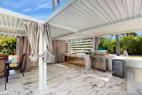 377 Squire Drive Wellington FL 33414