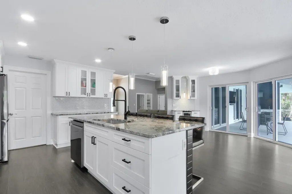 2 Old Fence Road Palm Beach Gardens FL 33418