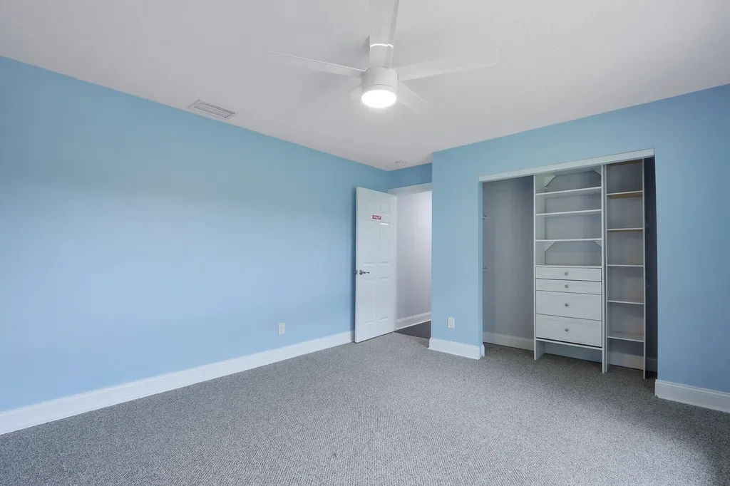 2 Old Fence Road Palm Beach Gardens FL 33418