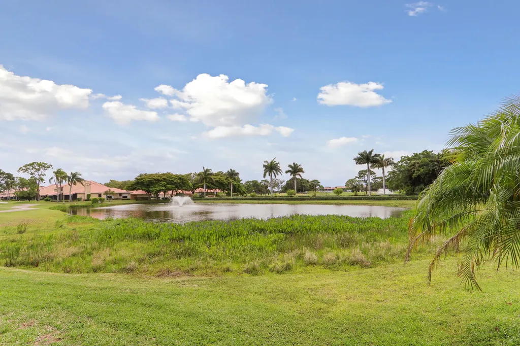 2 Old Fence Road Palm Beach Gardens FL 33418