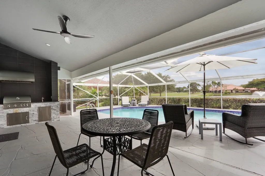 2 Old Fence Road Palm Beach Gardens FL 33418