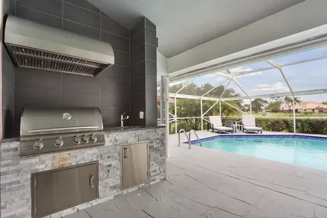 2 Old Fence Road Palm Beach Gardens FL 33418