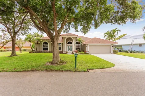 2 Old Fence Road Palm Beach Gardens FL 33418