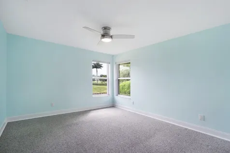 2 Old Fence Road Palm Beach Gardens FL 33418