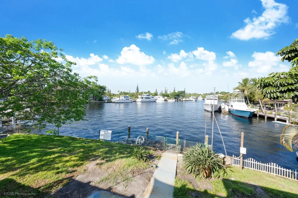 2141 SW 23rd Avenue Fort Lauderdale FL 33312